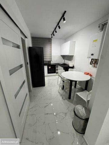 Mieszkanie 3-pokojowe Bytom Śródmieście, ul. Antoniego Józefczaka. Zdjęcie 1