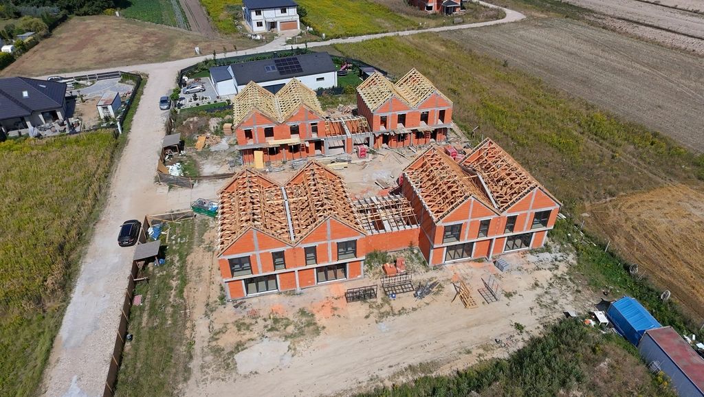 dom szeregowy, 4 pokoje Podolszyn Nowy. Zdjęcie 3