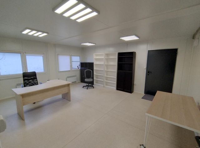 Biuro Tczewskie Łąki, ul. Zajączkowska. Zdjęcie 1