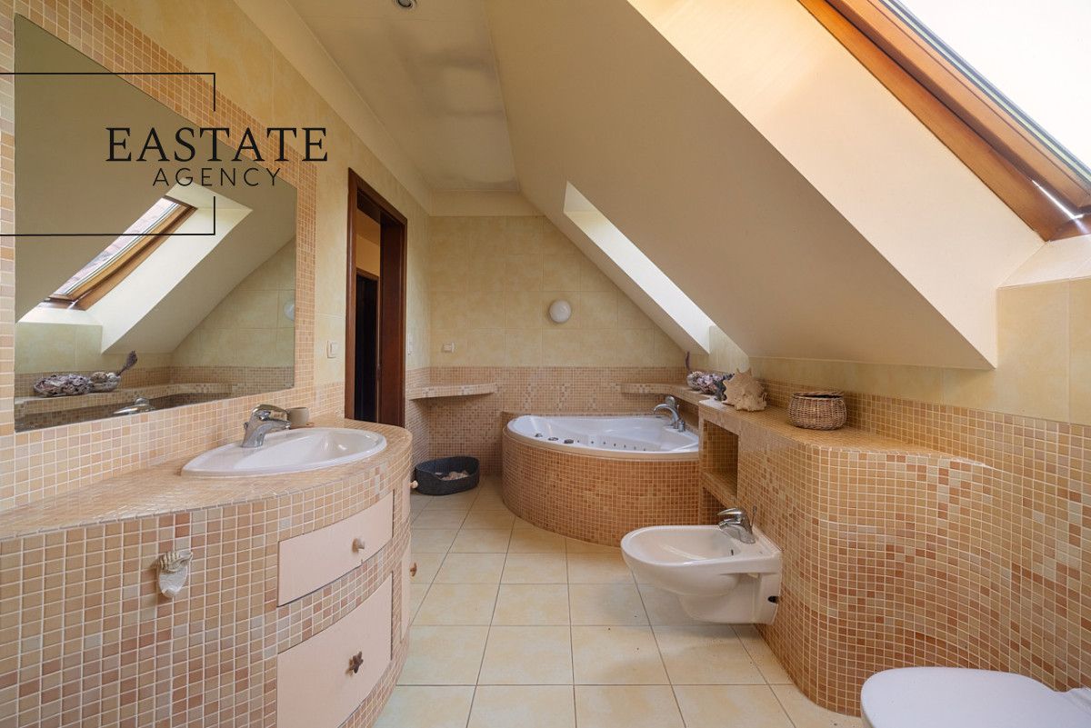 dom wolnostojący, 6 pokoi Warszawa Wilanów, ul. Kwarty. Zdjęcie 14