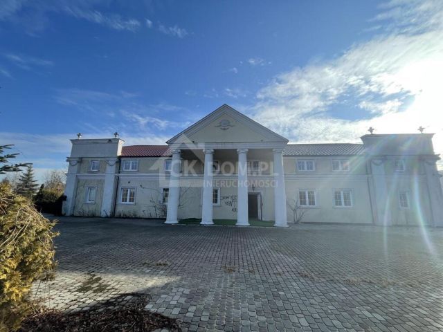 Nieruchomość komercyjna Staszów. Zdjęcie 3