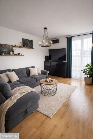 Mieszkanie 3-pokojowe Wrocław Różanka, ul. Obornicka. Zdjęcie 1