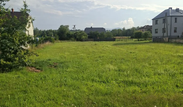Działka budowlana Zarzecze, ul. gen. Władysława Sikorskiego