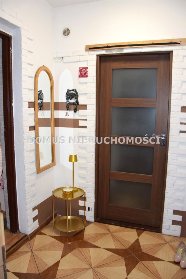 dom wolnostojący, 6 pokoi Brzeziny. Zdjęcie 17