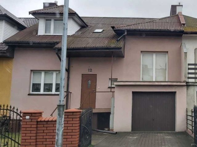 dom szeregowy, 5 pokoi Poddębice, ul. Radosna. Zdjęcie 1
