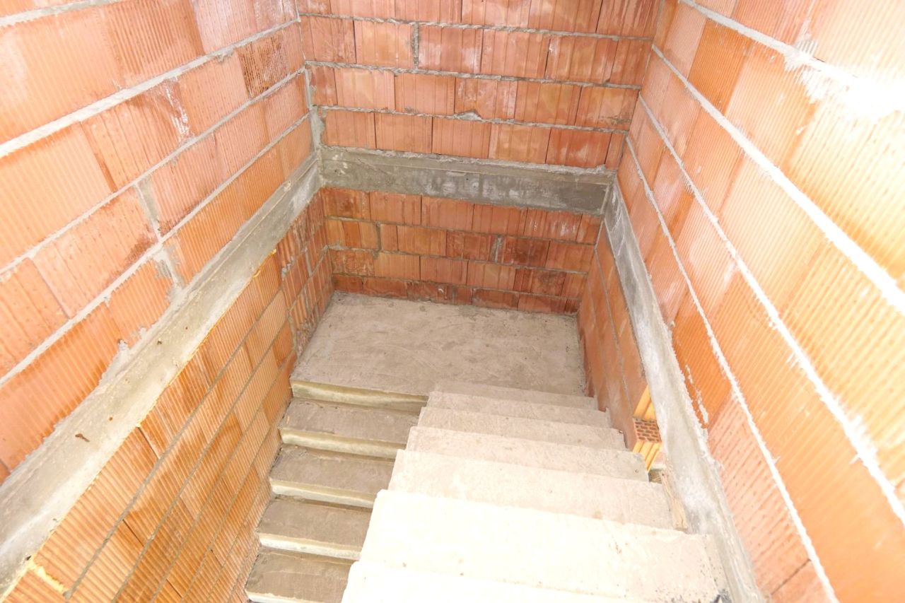 dom wolnostojący, 5 pokoi Medynia Głogowska. Zdjęcie 10