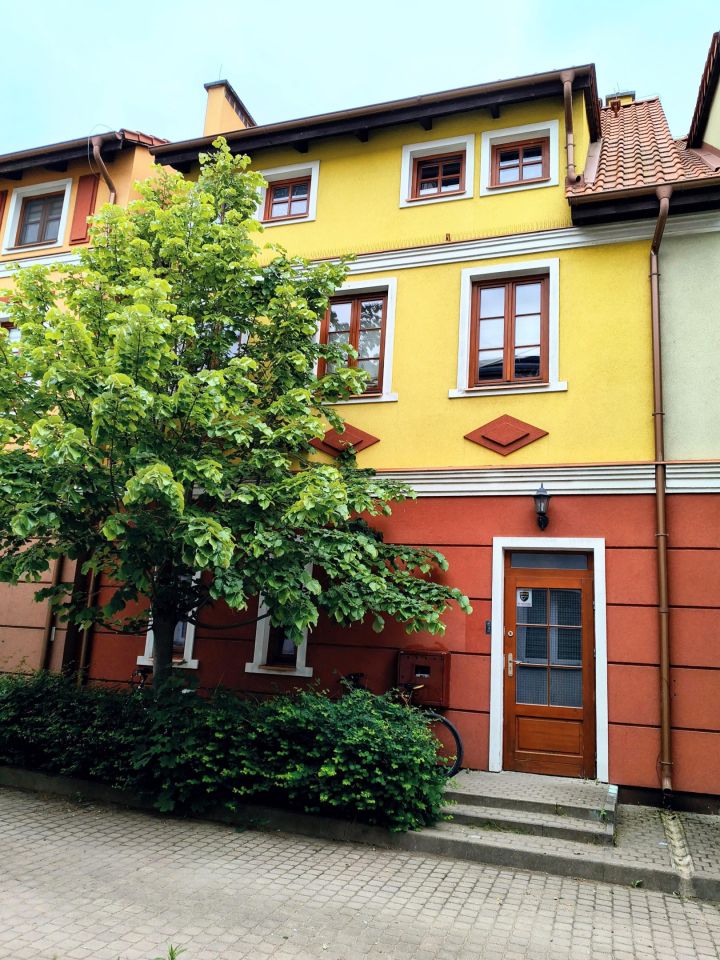 kamienica, 8 pokoi Biskupiec, ul. Wojciecha Bogusławskiego. Zdjęcie 3