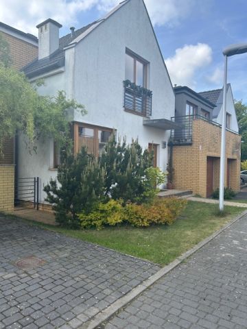 bliźniak, 4 pokoje Szczecin Warszewo, ul. Miodowa. Zdjęcie 1