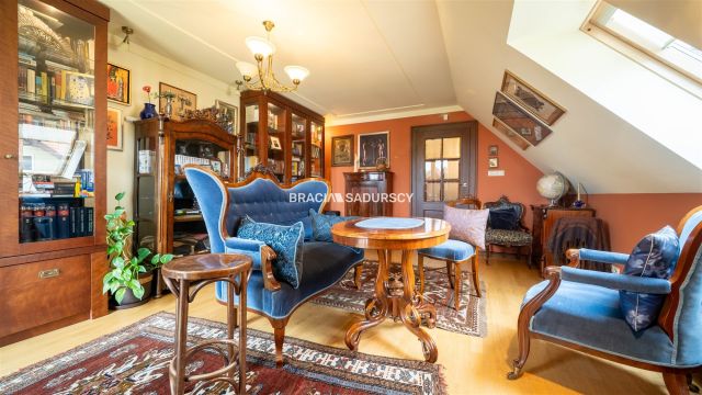 dom wolnostojący, 6 pokoi Bibice, ul. Kwiaty Polne. Zdjęcie 12