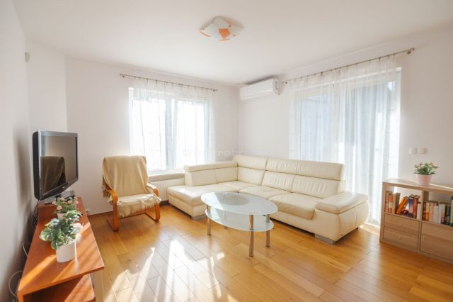 dom wolnostojący, 6 pokoi Stanisławów Pierwszy. Zdjęcie 9