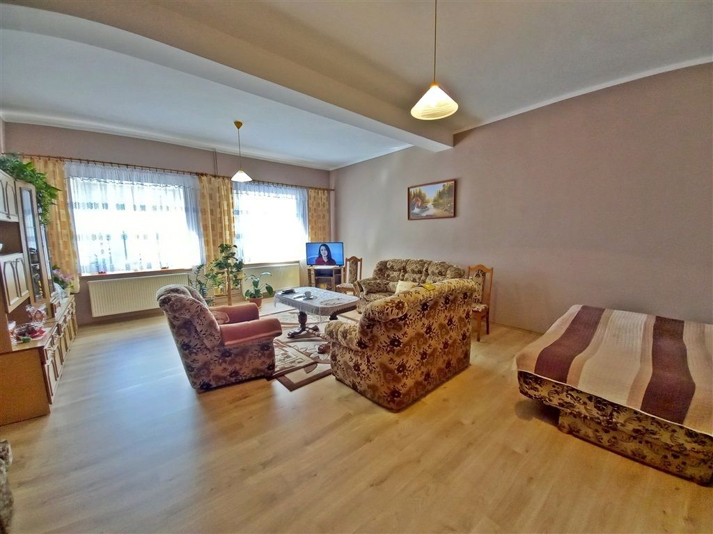 dom szeregowy, 12 pokoi Orłowice. Zdjęcie 16
