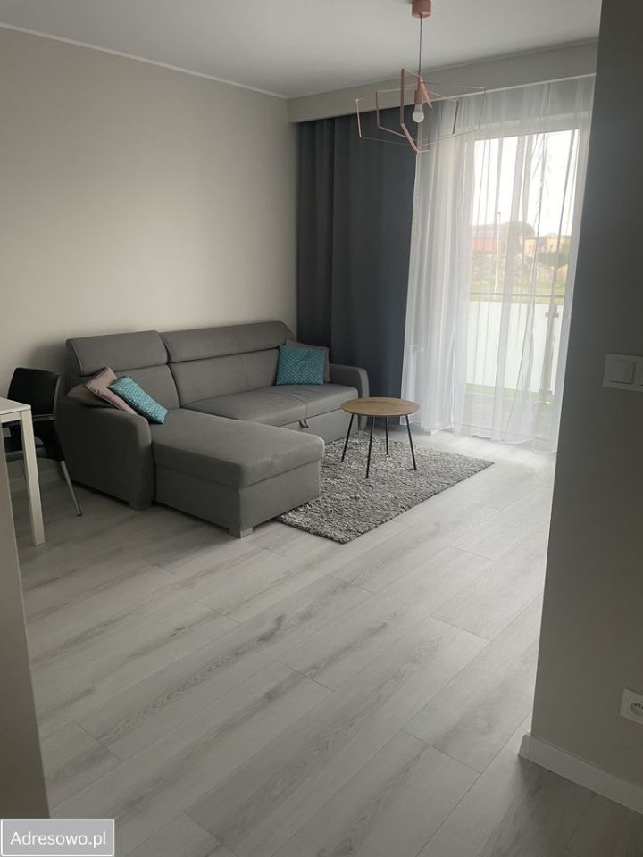 Mieszkanie 2-pokojowe Ostrów Wielkopolski, ul. Szmaragdowa. Zdjęcie 1