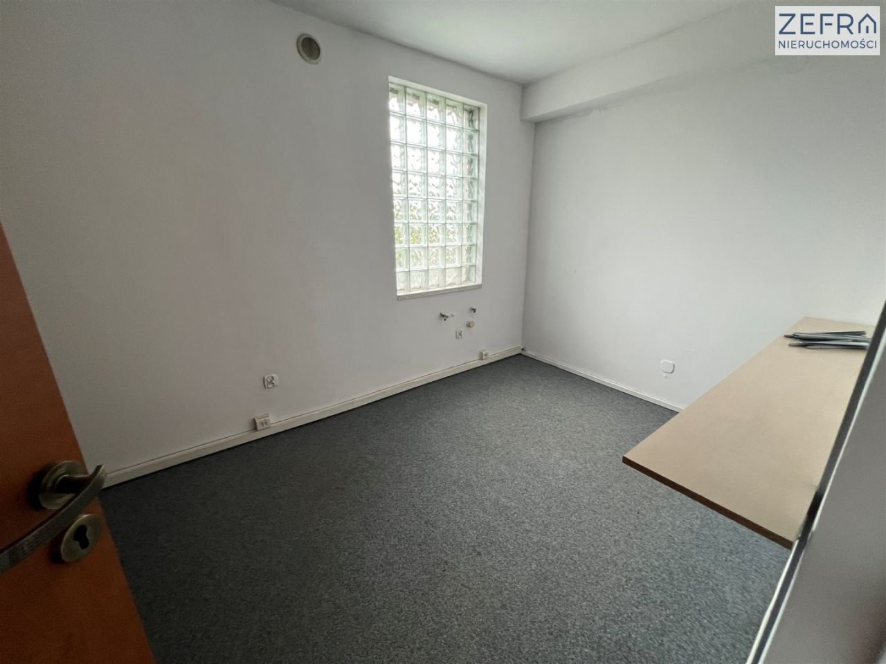 Biuro Kraków Prądnik Biały, ul. Henryka Pachońskiego. Zdjęcie 6