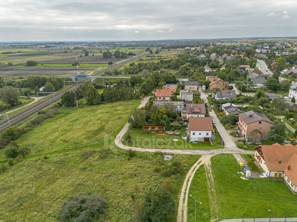 bliźniak, 6 pokoi Różyny. Zdjęcie 9