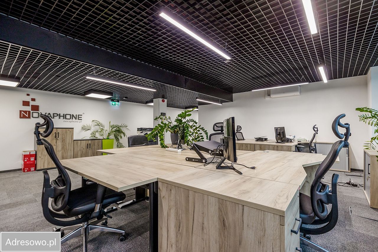 Biuro Warszawa Włochy, ul. Muszkieterów. Zdjęcie 11