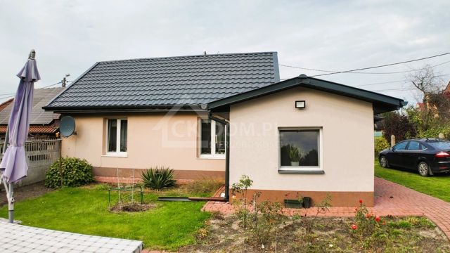 dom wolnostojący, 2 pokoje Kielce Baranówek. Zdjęcie 1