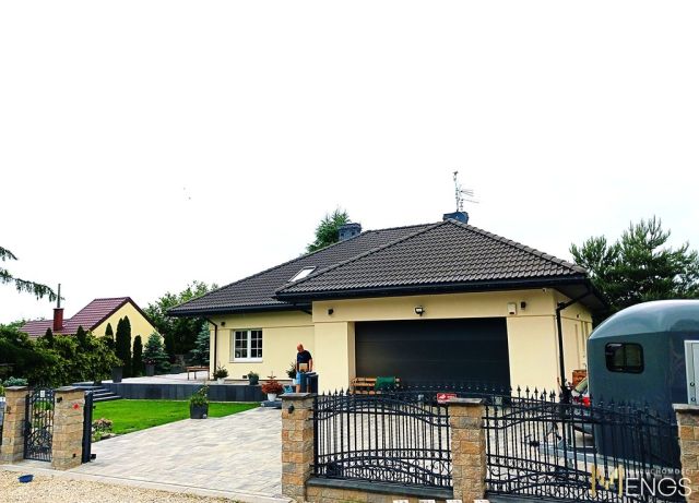 dom wolnostojący, 6 pokoi Ojrzanów, ul. Blanki i Igora. Zdjęcie 2