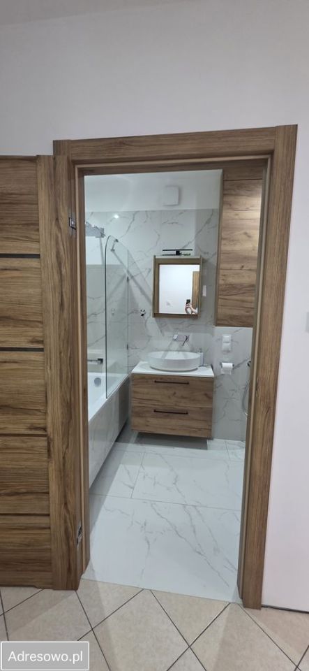 Mieszkanie 3-pokojowe Różyny. Zdjęcie 14