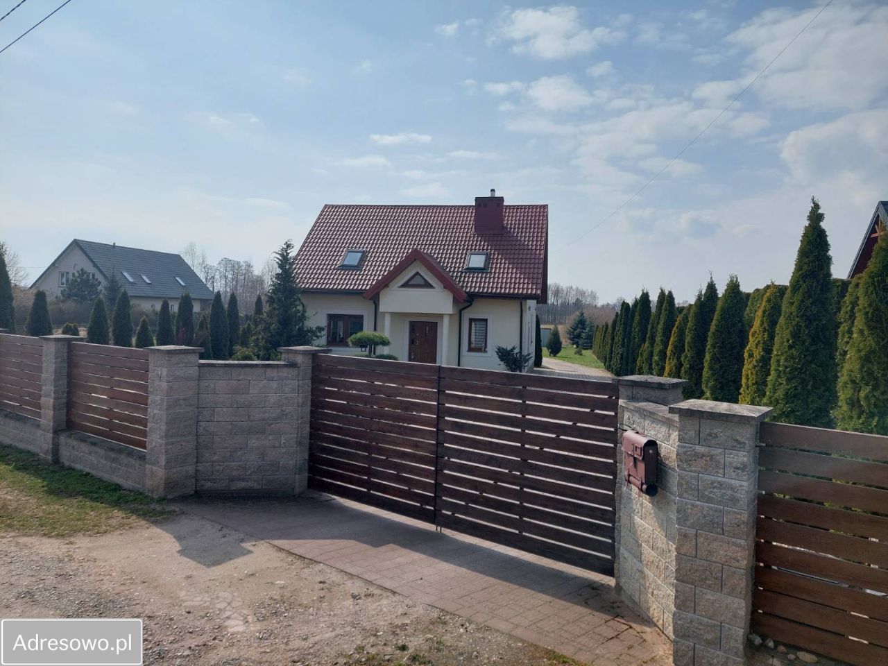 dom wolnostojący, 4 pokoje Poręba-Kocęby. Zdjęcie 2