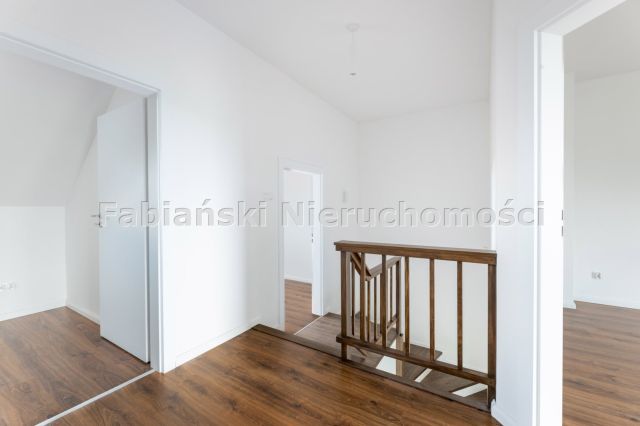 bliźniak, 5 pokoi Jasin. Zdjęcie 10