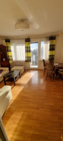 Mieszkanie 3-pokojowe Pabianice Centrum, ul. Władysława Broniewskiego. Zdjęcie 1