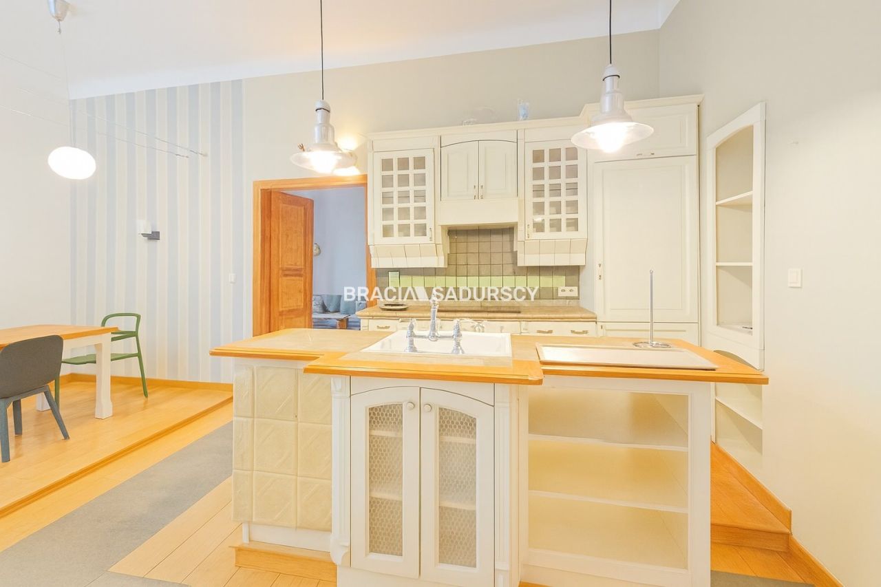 Mieszkanie 3-pokojowe Kraków Podgórze, ul. Kalwaryjska. Zdjęcie 3