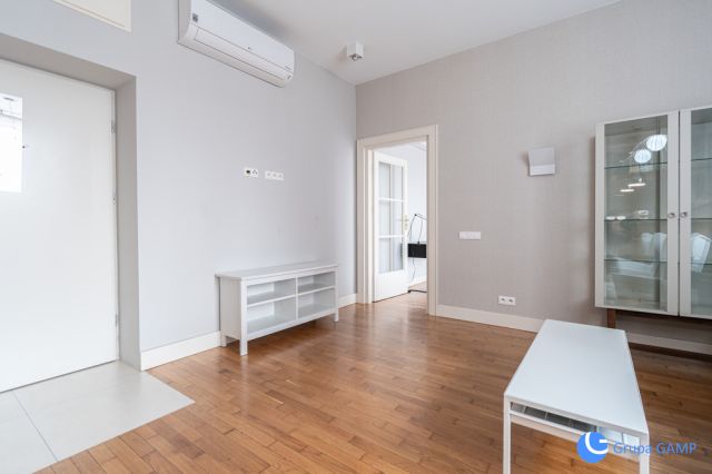 Mieszkanie 2-pokojowe Kraków Stare Miasto, ul. Józefa Sarego. Zdjęcie 4