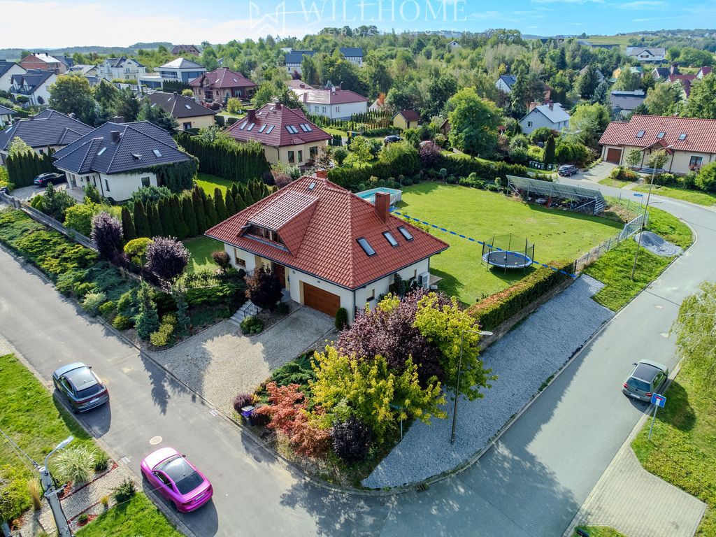 dom wolnostojący, 5 pokoi Strzelin, ul. Weteranów. Zdjęcie 1