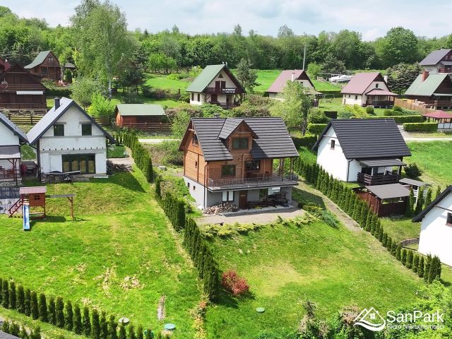 dom wolnostojący, 4 pokoje Czarna. Zdjęcie 1