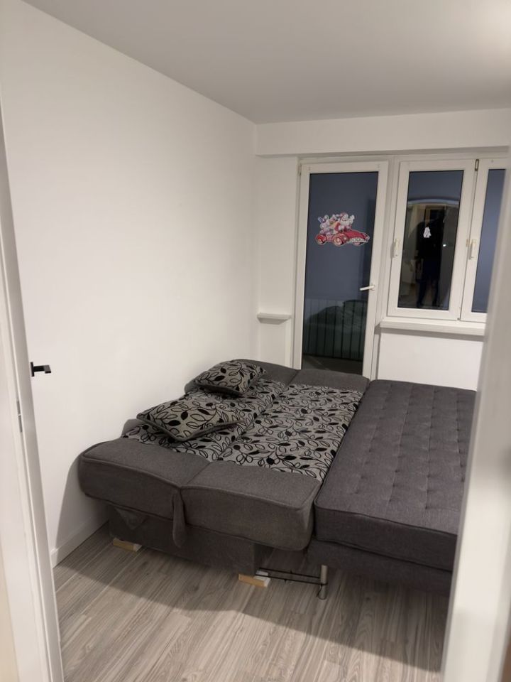 Mieszkanie 3-pokojowe Góra Kalwaria. Zdjęcie 3