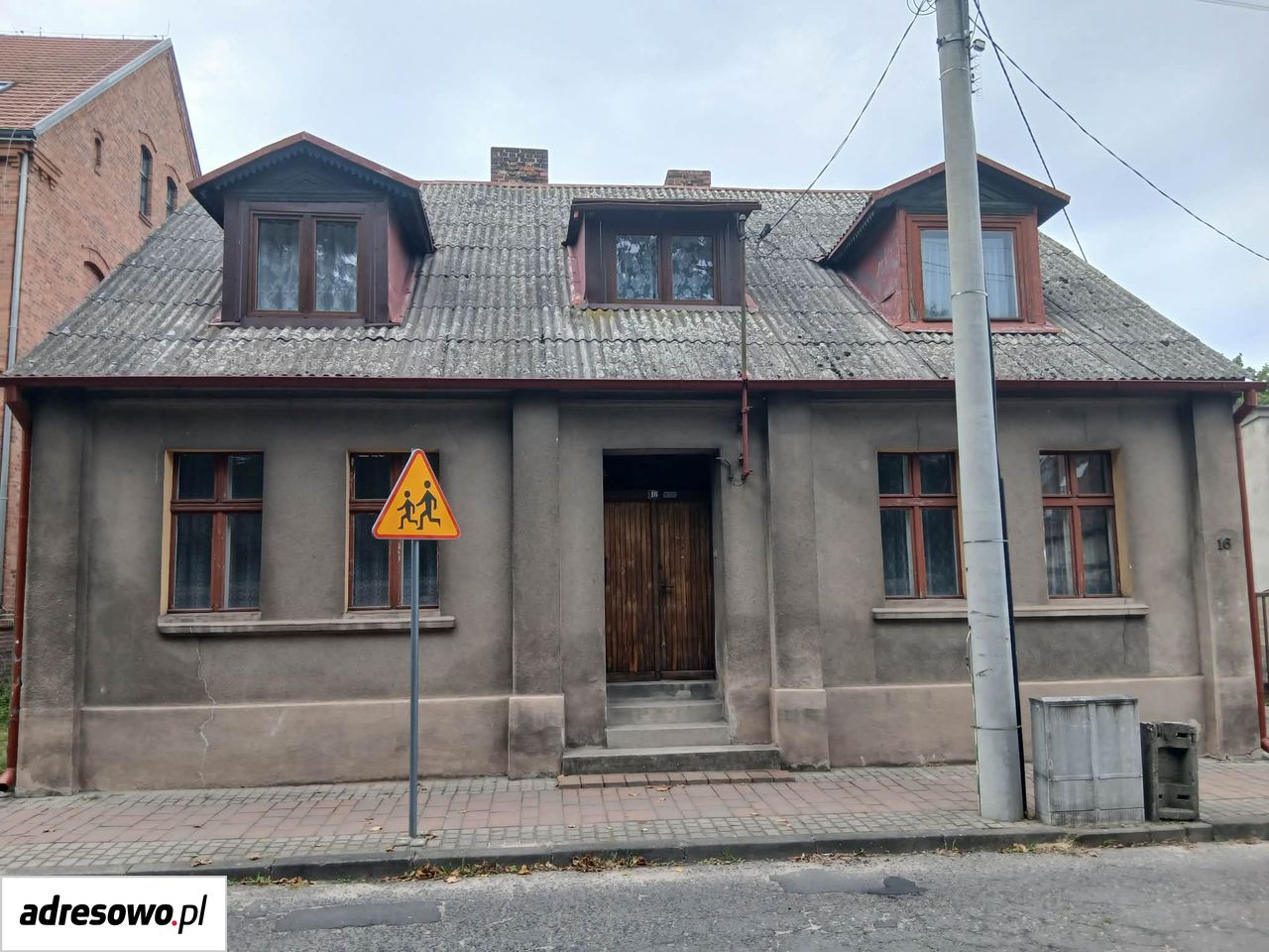 dom wolnostojący, 8 pokoi Szamotuły, pl. Henryka Sienkiewicza. Zdjęcie 1