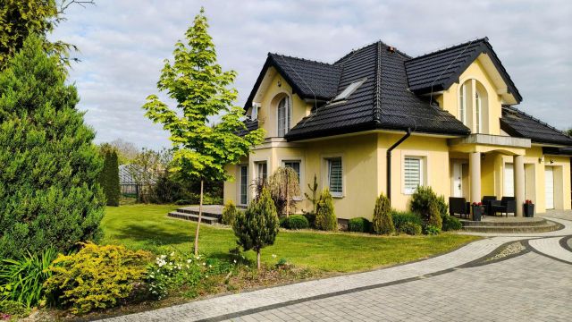 dom wolnostojący, 5 pokoi Czarny Las, ul. Poprzeczna. Zdjęcie 1