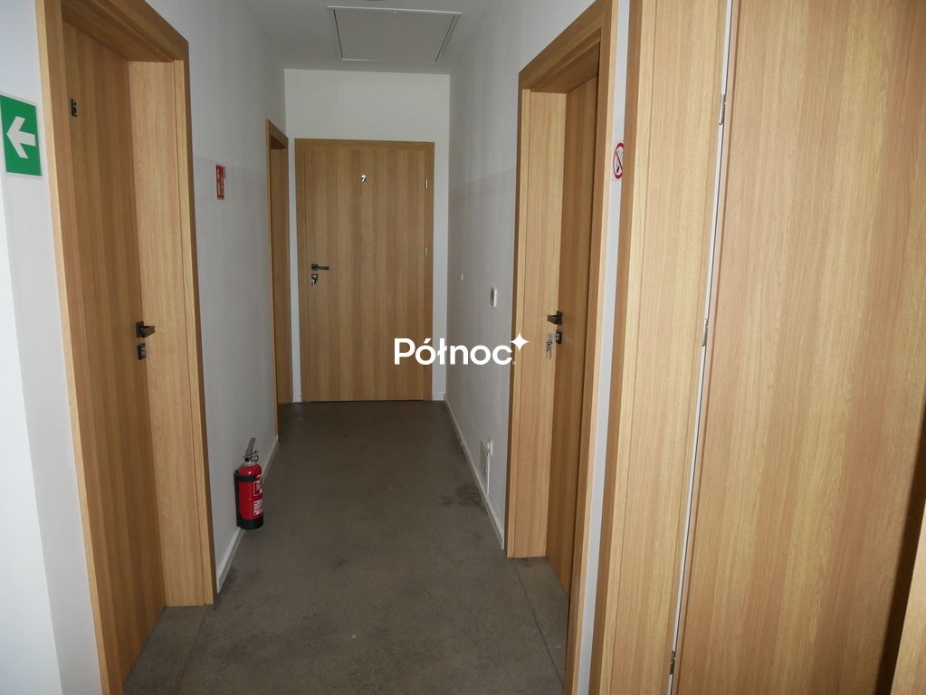 dom wolnostojący, 11 pokoi Szczytnica. Zdjęcie 22