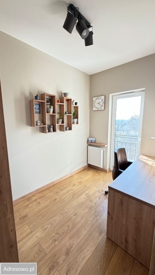 Mieszkanie 3-pokojowe Cieszyn, ul. Marii Konopnickiej. Zdjęcie 2