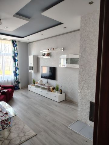 Mieszkanie 3-pokojowe Chorzów, ul. Stanisława Moniuszki. Zdjęcie 1