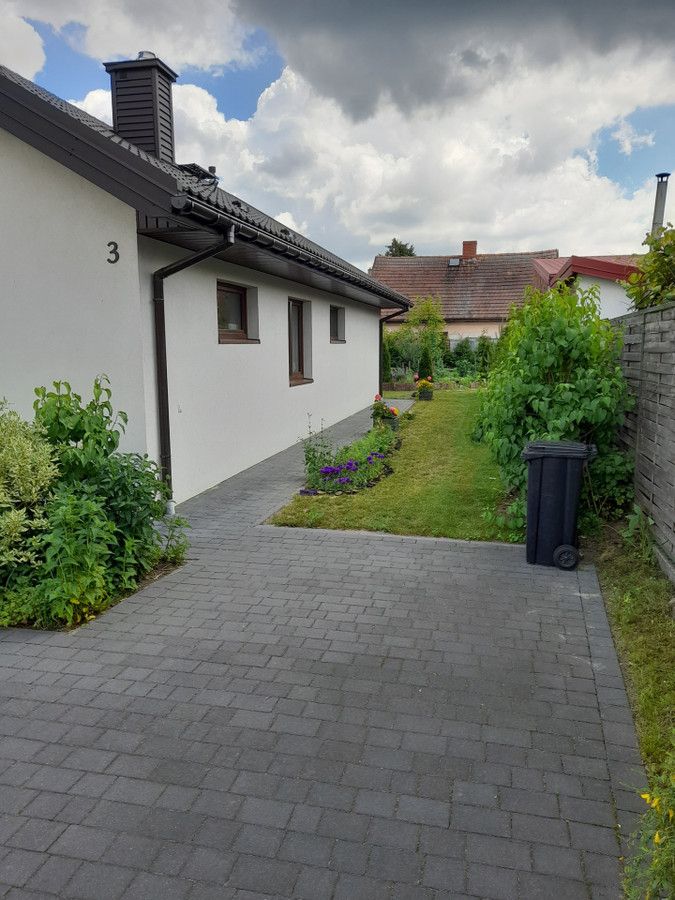 dom wolnostojący, 3 pokoje Nowe Miasto. Zdjęcie 4