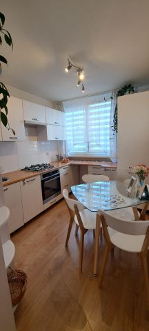 Mieszkanie 3-pokojowe Legnica Bielany, ul. Horyzontalna. Zdjęcie 1