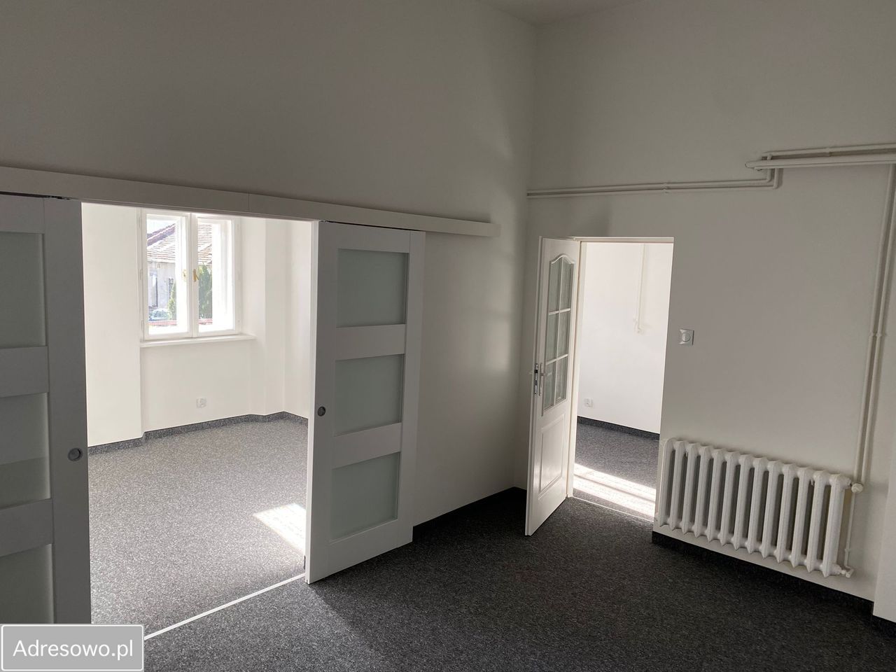 Lokal Myślenice, rynek Rynek. Zdjęcie 5