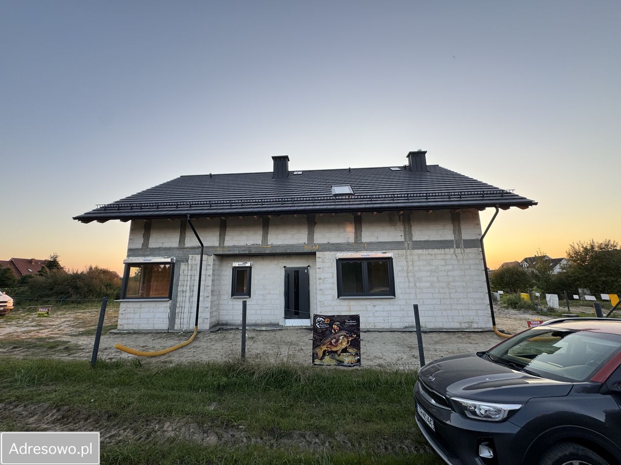 dom wolnostojący, 6 pokoi Różyny