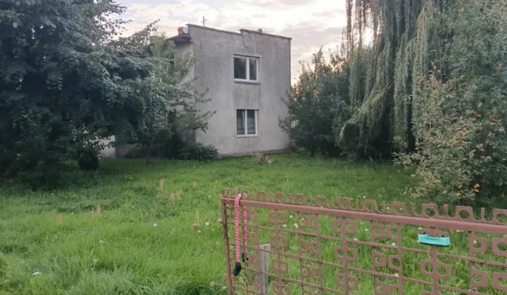 dom wolnostojący, 4 pokoje Parczew