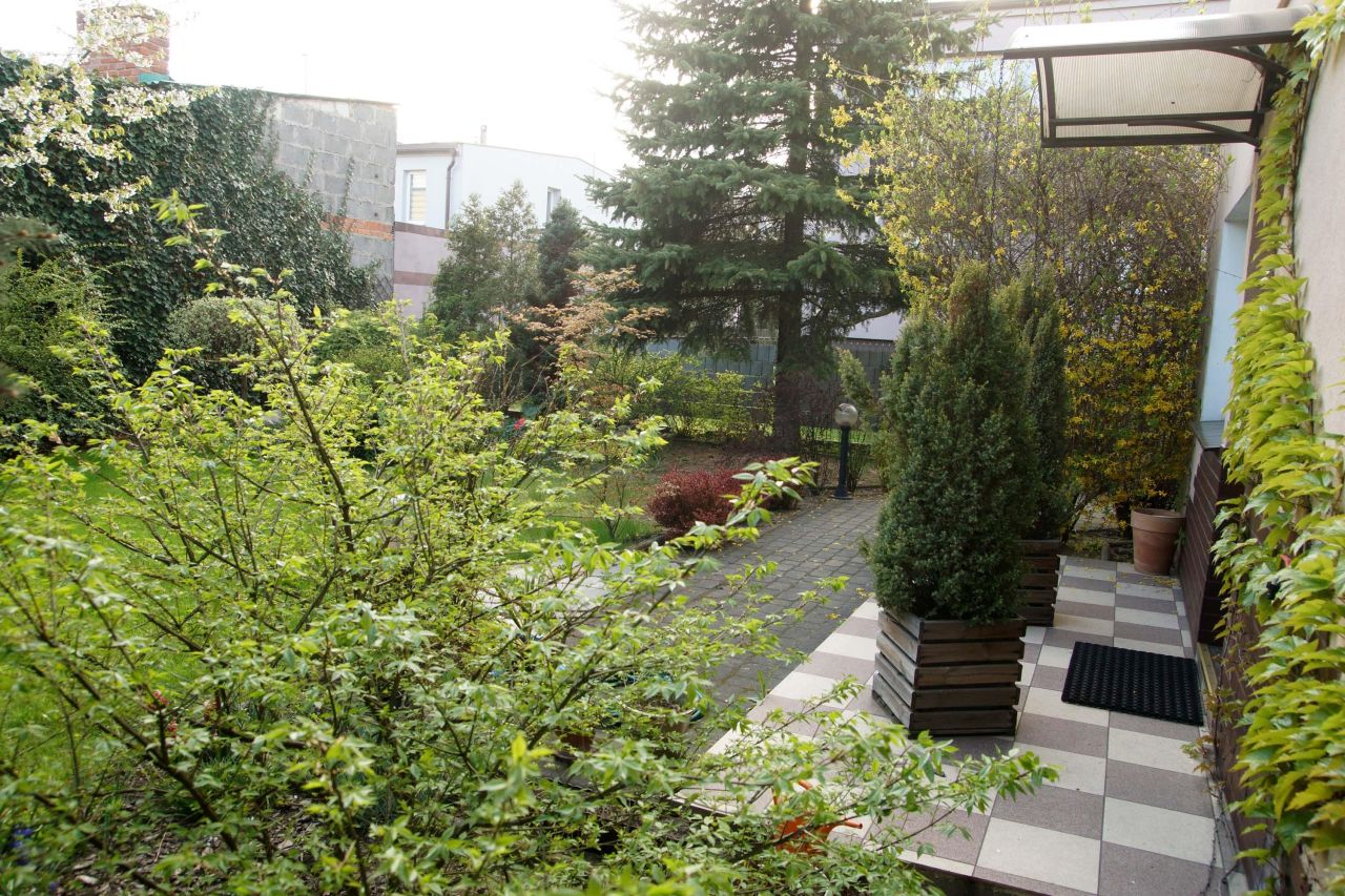 dom wolnostojący, 5 pokoi Słupca, ul. Brunona Schulza. Zdjęcie 6