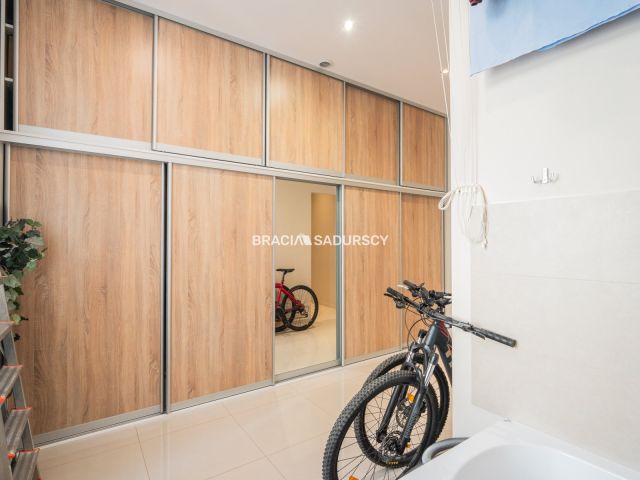 Mieszkanie 3-pokojowe Kraków Stare Miasto, ul. Józefa Szujskiego. Zdjęcie 36