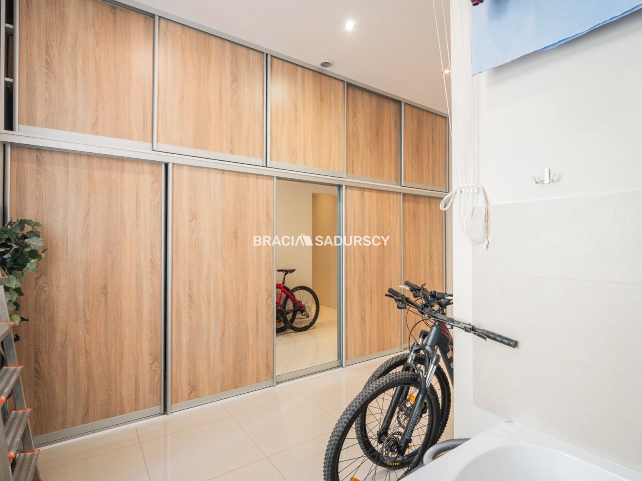 Mieszkanie 3-pokojowe Kraków Stare Miasto, ul. Józefa Szujskiego. Zdjęcie 36