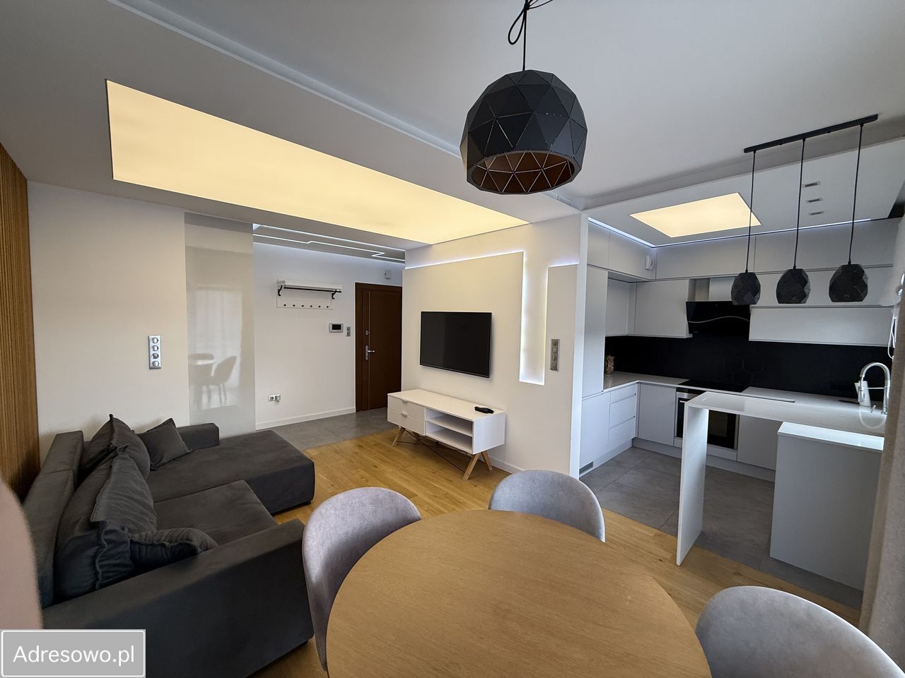 Mieszkanie 3-pokojowe Kielce KSM, ul. Poleska. Zdjęcie 1