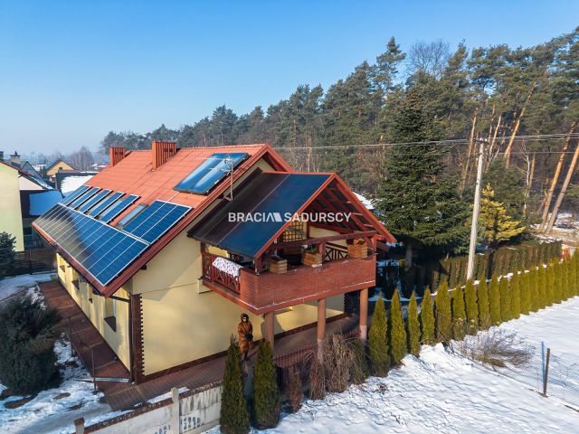 dom wolnostojący, 10 pokoi Brzezie. Zdjęcie 11