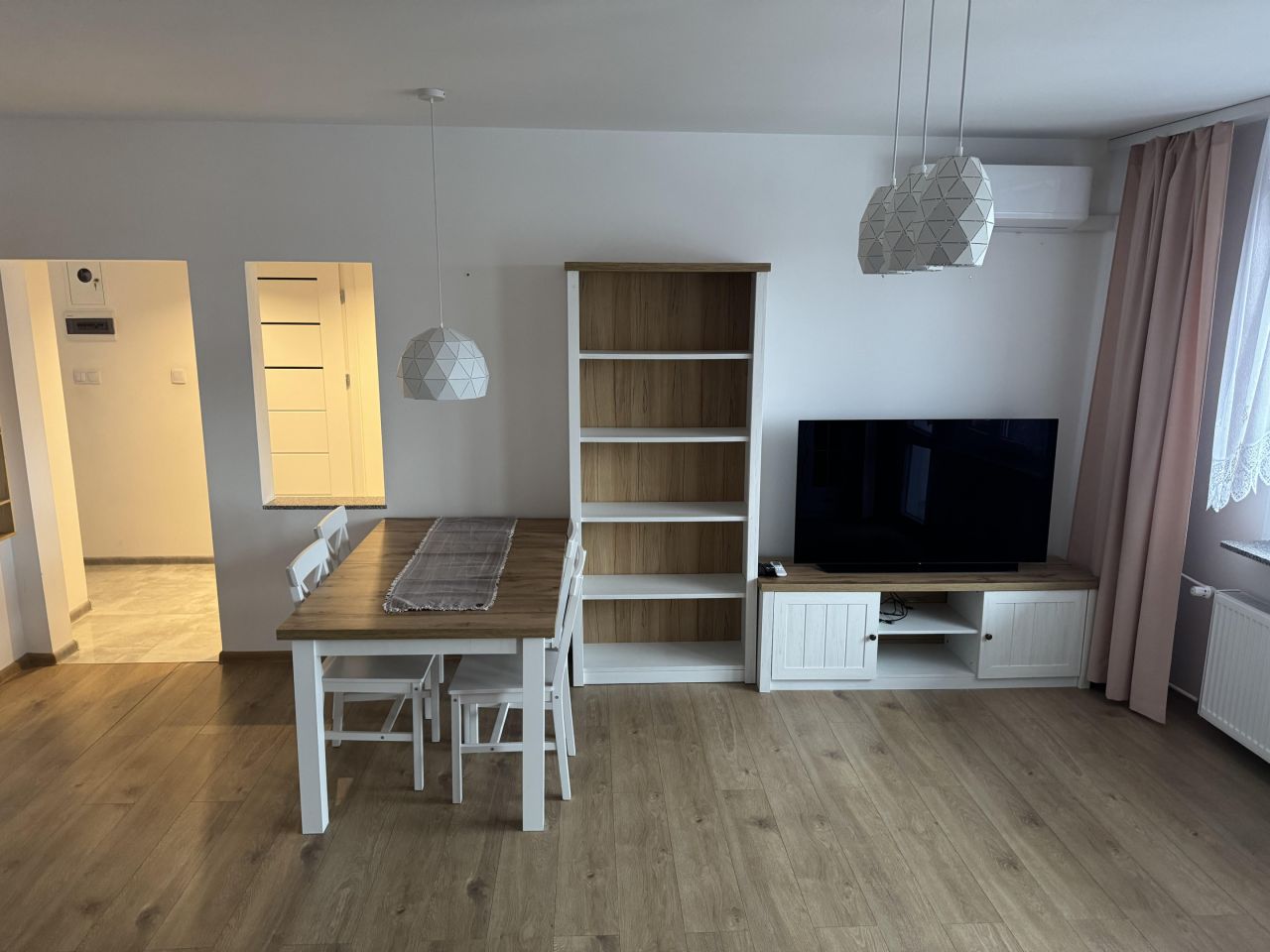 Mieszkanie 3-pokojowe Zgorzelec, ul. Stanisława Wyspiańskiego. Zdjęcie 2