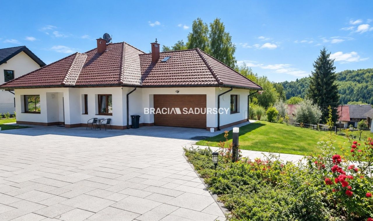 dom wolnostojący, 5 pokoi Kobylec. Zdjęcie 1