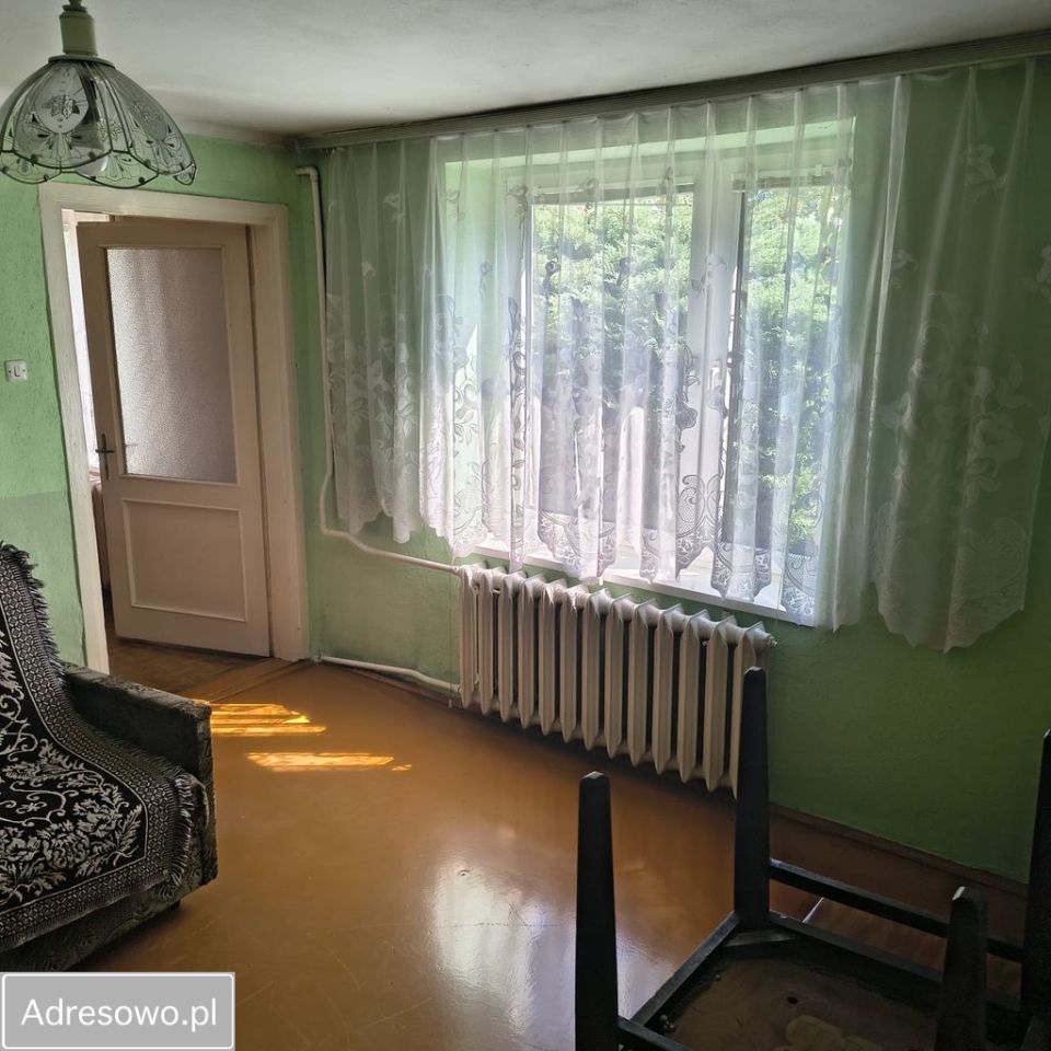 dom wolnostojący, 2 pokoje Janów. Zdjęcie 6