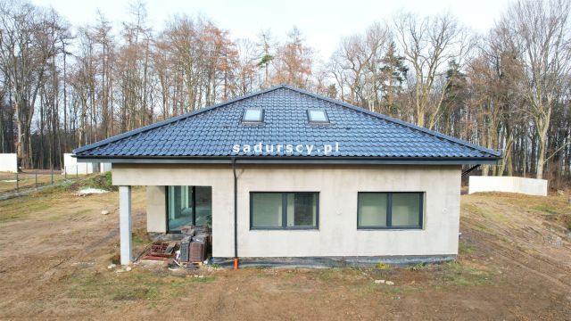 dom wolnostojący, 6 pokoi Zielona. Zdjęcie 1