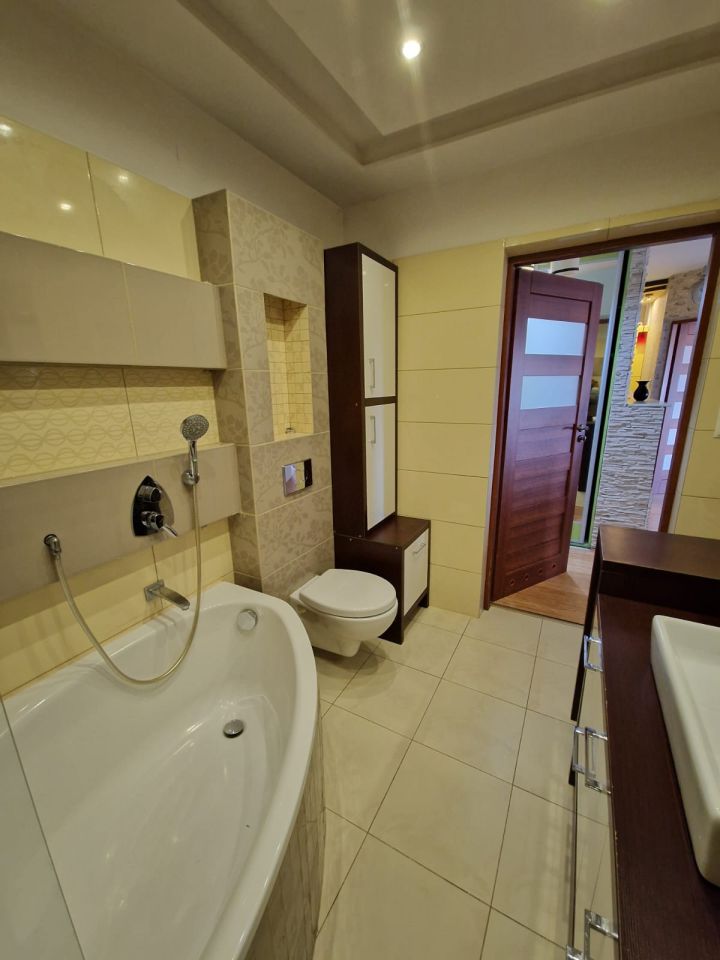 Mieszkanie 3-pokojowe Korczyna Rynek, ul. bp. Józefa Sebastiana Pelczara. Zdjęcie 17